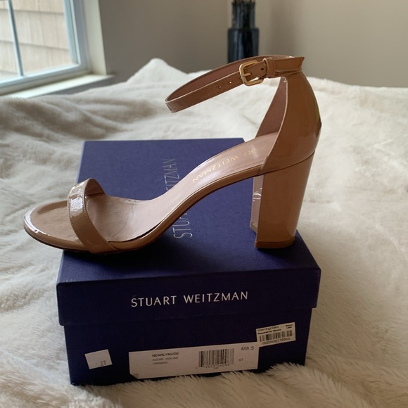 Stuart Weitzman NEARLYNUDE Pumps - Picture 4 of 5
